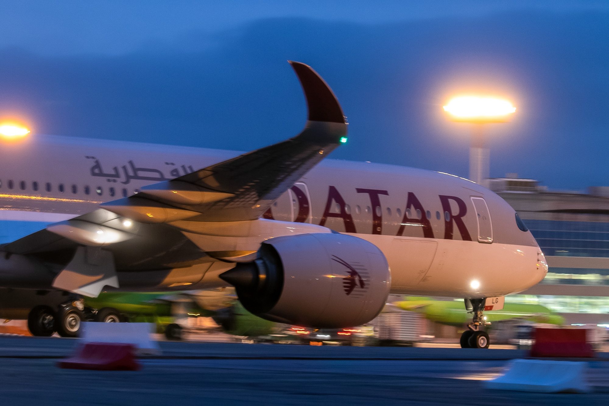 В Доху из Домодедово на      A350-900 с Qatar Airways